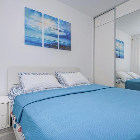 1 Bedroom Beautiful Apartment In Baska Voda Exterior photo